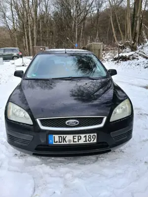 Ford Focus TÜV bis 05.2027 und Anhängerkupplung