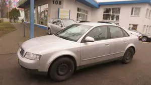 Audi A4 A4 1.6 Bild 4