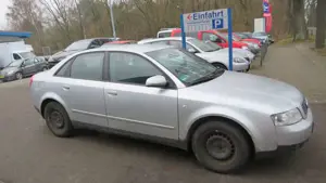 Audi A4 A4 1.6 Bild 5