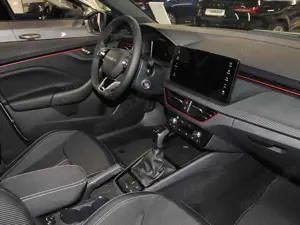Skoda Kamiq 1,5 TSI DSG Monte Carlo Panorama Navi Sitzhzg. ACC Bild 4