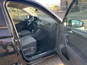 Volkswagen Tiguan 2.0 TDI Life DSG LED Kamera FINANZIERUNG Bild 5