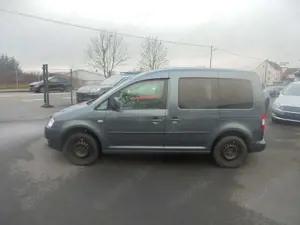 Volkswagen Caddy Life Behindertengerecht Bild 3