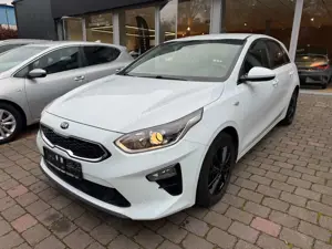 Kia Ceed / cee'd CEED_5 1.4T VIS NAV KOMF
