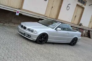 BMW 325 Ci E46 Cabrio | Rostfrei | 2.Hd | Top Bild 2