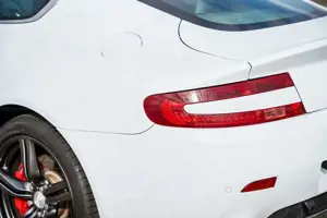 Aston Martin Vantage Vantage Bild 4