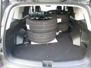 Hyundai SANTA FE Hybrid 4WD 215 PS Intro Edition Winterreifen 360°K Bild 5