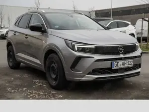 Opel Grandland Ultimate 1.2 Autom./Leder/NaviPro/ACC/Parklenkassi Bild 2