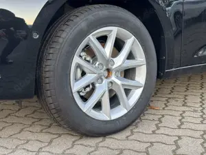 SEAT Leon 1.5 eTSI 110 kW Road Edition RFK ACC LED SH LH Bild 3