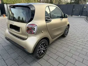 smart forTwo Prime  EQ (453.391) 1621KM VOLLAUSSTATTUNG Bild 2