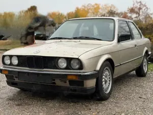 BMW 318 i*E30*CHROM*COUPE*OLDTIMER*SCHIEBEDACH*TIEFERLEGUN
