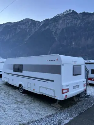 Caravans-Wohnm Adria Adora 673 PK Bild 4