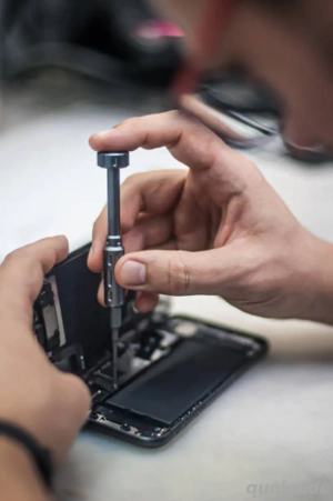 Handy Reparatur vor Ort   Display, Akku, Software | Singen