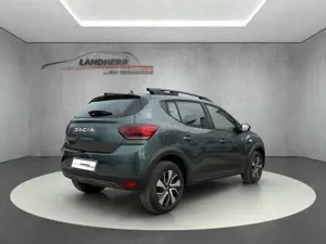 Dacia Sandero Bild 3