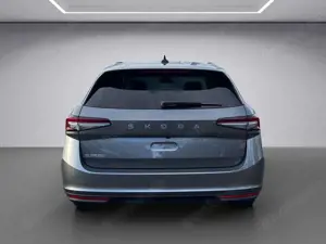 Skoda Superb Selection 2,0 TDI 110 kW 7-Gang-DSG HUD Bild 4