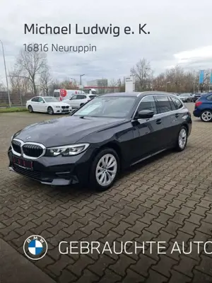 BMW 318 i A Advantage DAB LED WLAN Komfortzg. Shz