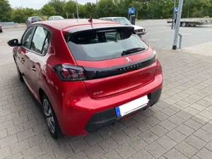 Peugeot 208 208 PureTech 75 Active Bild 2