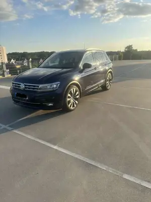 Volkswagen Tiguan 2.0 TDI SCR 4Motion (BlueMotion Techn.) DSG Highline Bild 2