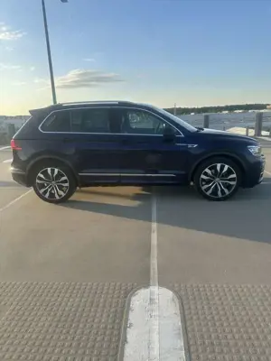 Volkswagen Tiguan 2.0 TDI SCR 4Motion (BlueMotion Techn.) DSG Highline Bild 4
