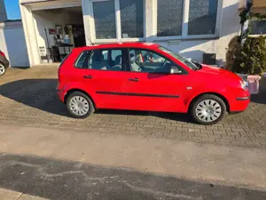 Volkswagen Polo IV Basis TÜV neu Bild 5