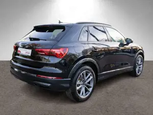 Audi Q3 SUV S line 35TFSI Stroni NAVI LED AHK RFK PDC Bild 2
