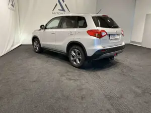 Suzuki Vitara 1.6 DDiS Comfort 4x2 AHK SHZ Kamera 1.Han Bild 2