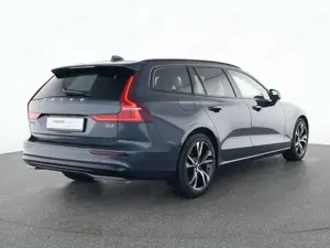 Volvo V60 B4 Benzin Plus Dark 18"+VOLL-LED+HK+ACC+360 Bild 2