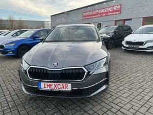 Skoda Octavia 1,5 TSI DSG Selection Combi Navi + AHK + Voll LED