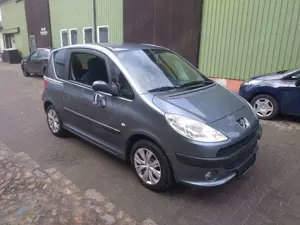 Peugeot 1007 Klima, ZR, Wapu + Service neu!