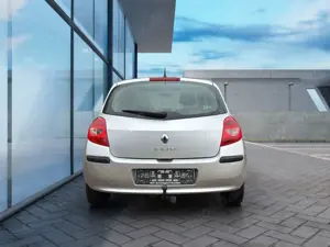Renault Clio III Edition Dynamique (Tüv und Service Neu) Bild 4