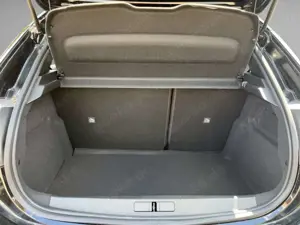 Opel Corsa F GS 48 V Hybrid, 1.2 Direct Injection Turbo, 100k Bild 5