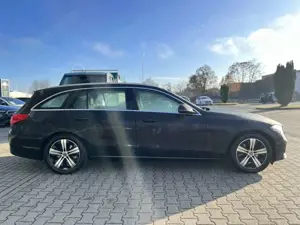 Mercedes-Benz C 220 C 220 d T +Avantgarde+AHK+CarPlay+RüKa+LED+GRA+ Bild 4