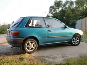 Toyota Starlet Starlet 1.3i Oldtimer Bild 5