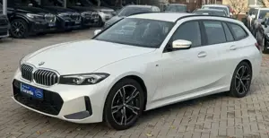 BMW 330 i Touring M Sport LED Kamera Leder D.Cockpit