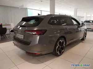 Skoda Superb Sportline 2,0 TDI DSG 4x4- AHK,NAVI,SHZ Bild 3