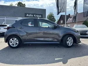 Mazda 2 Hybrid 1.5L VVT-i 116 e-CVT CENTRE-LINE Bild 3