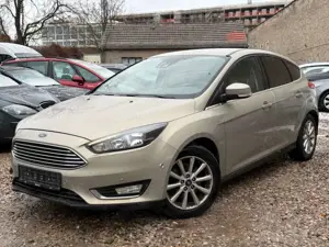 Ford Focus Lim. Titanium-TÜV NEU-TOP AUSSTATTUNG!!!!!