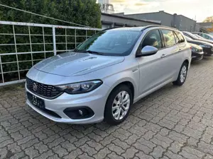 Fiat Tipo Lounge AUTOMAT. KAMERA CARPLAY