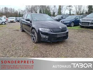 Skoda Octavia Combi 2.0 TDI RS DSG AHK Navi Leder LM Bild 2