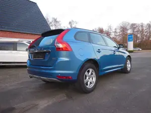 Volvo XC60 D3 AUTOMATIK/XEN/NAV/2xKINDERSITZE/el.HECKK Bild 3