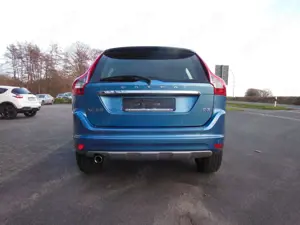 Volvo XC60 D3 AUTOMATIK/XEN/NAV/2xKINDERSITZE/el.HECKK Bild 4