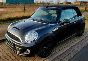 MINI Cooper S Cabrio * Xenon * Navi * Leder *