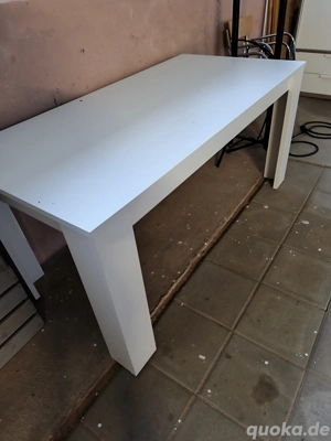 Tisch weiss 