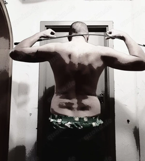 Suche Sie für Deepthroat gegen tg