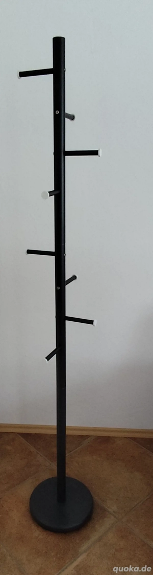 Garderobenständer aus Metall