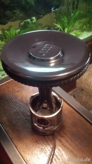 Vintage Industrial Lampe Audi aus Radnabenabdeckung ( 0er 80er Jahre) und LKW-Kolben