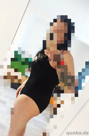 Badeanzug schwarz mit weißem Druck 