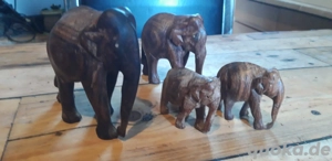 Elefantenfiguren aus Holz Gruppe