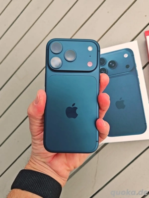 Apple IPhone 17 Pro 256 GB tiefblau in Top-Zustand mit OVP