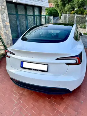 Tesla Model 3 Neu Highland RWD Winterräder Pano ACC Kamera Bild 2