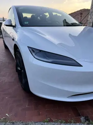 Tesla Model 3 Neu Highland RWD Winterräder Pano ACC Kamera Bild 3